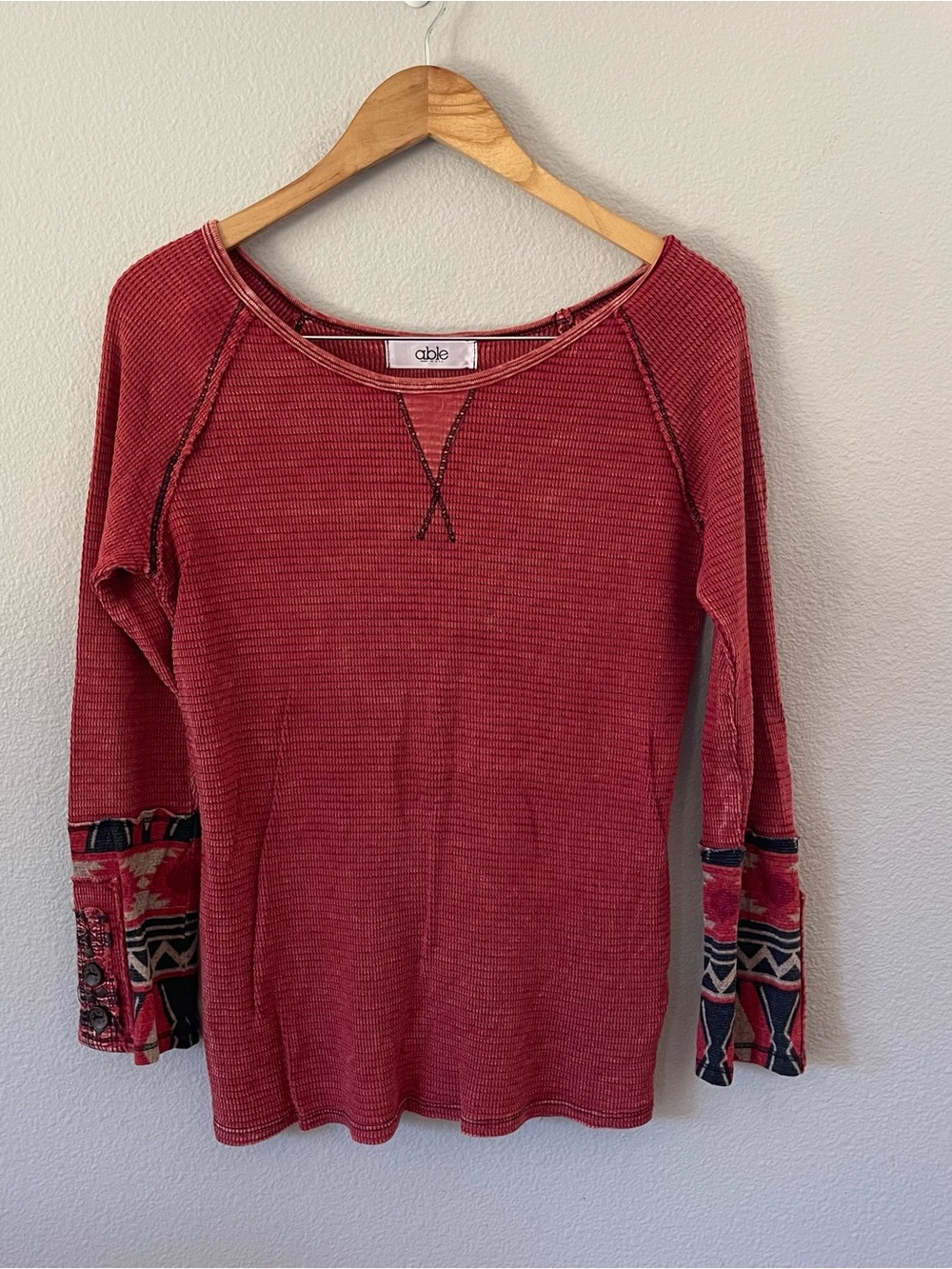 Able brick red thermal top aztec cuffs studded size S
